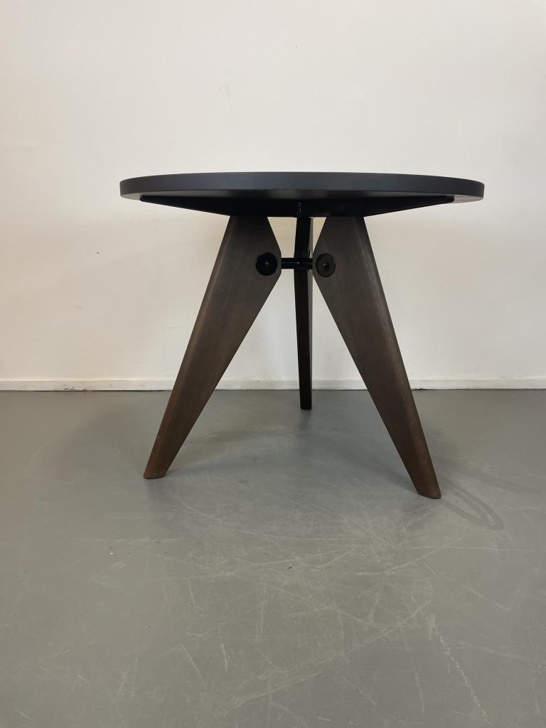 2x Vitra Jean Prouve tafel Gueridon Eiken Donker, Niet ingevuld, Niet ingevuld, Nieuw, Ophalen of Verzenden