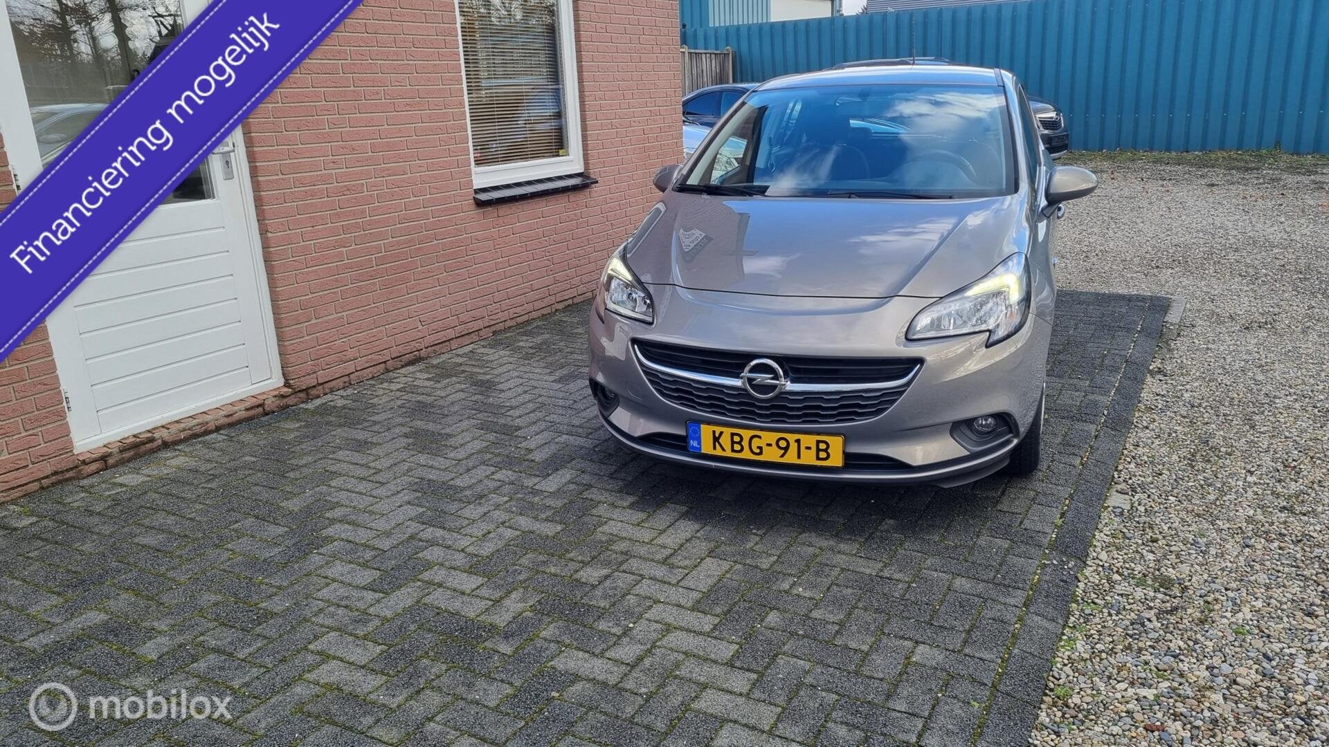 Opel Corsa 1.4 Business 5drs ,airco , sportvelgen, Voorwielaandrijving, Gebruikt, 4 cilinders, Bruin