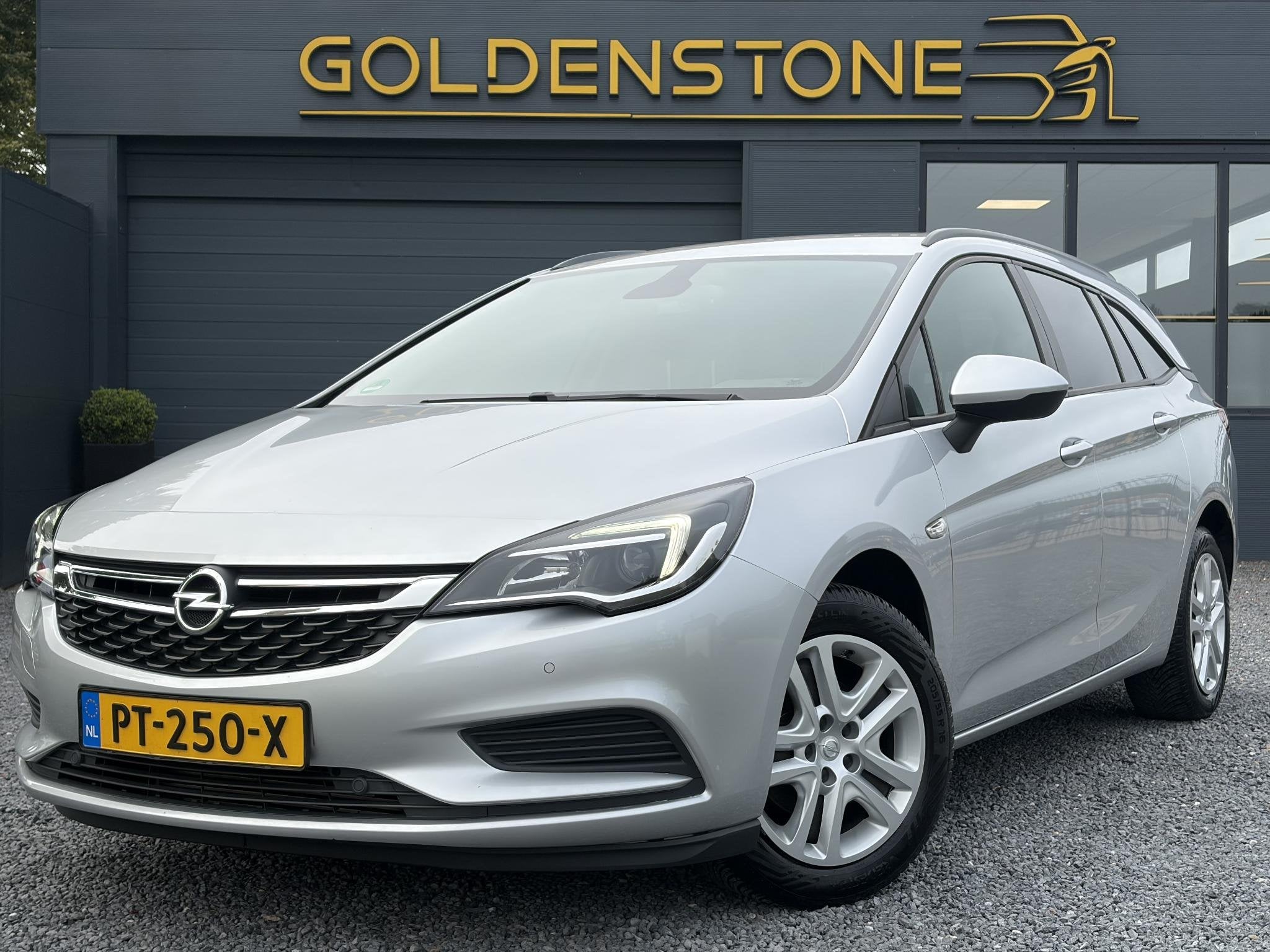 Opel Astra Sports Tourer 1.0 Online Edition 2e Eigenaar, Auto's, Voorwielaandrijving, Stof, Gebruikt, 1178 kg