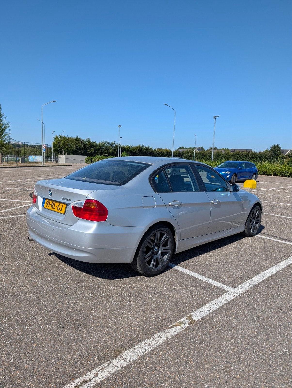 BMW 3-Serie 2.0, 1995 cc, 4 cilinders, 75 €/maand, Handgeschakeld