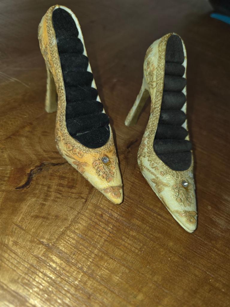Elegante ringen opberger in de vorm van schoentjes, Ophalen of Verzenden