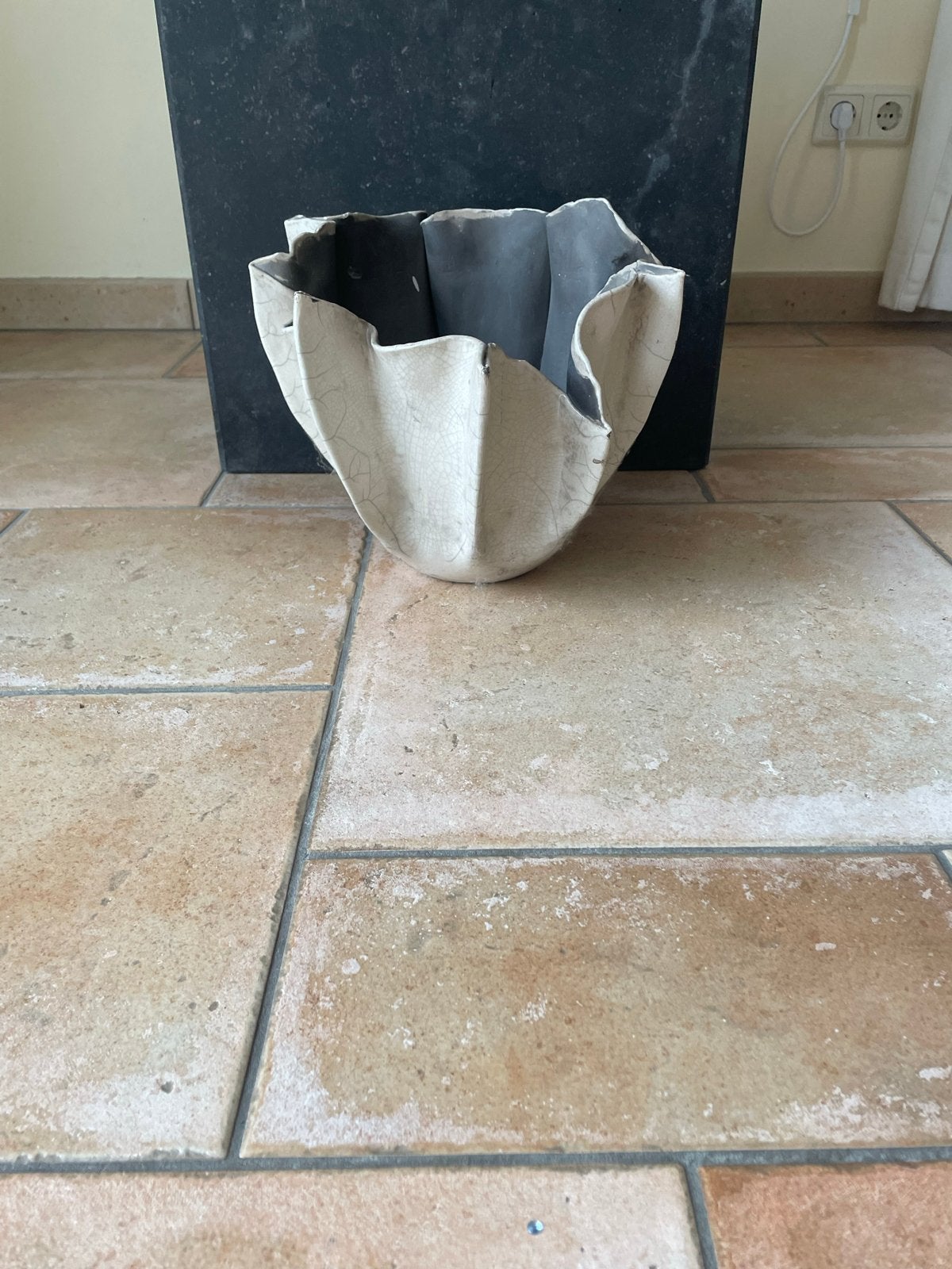 Robuuste handgemaakte vaas - 25cm hoog, 30cm breed, Ophalen of Verzenden