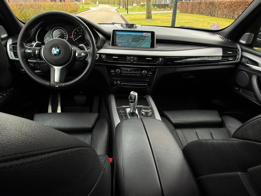BMW X5 XDrive40e High Executive | 320 PK | M-Pakket | B&O Ad, Auto's, Verwarming stoelen achter, Gebruikt, 4 cilinders, Bedrijf