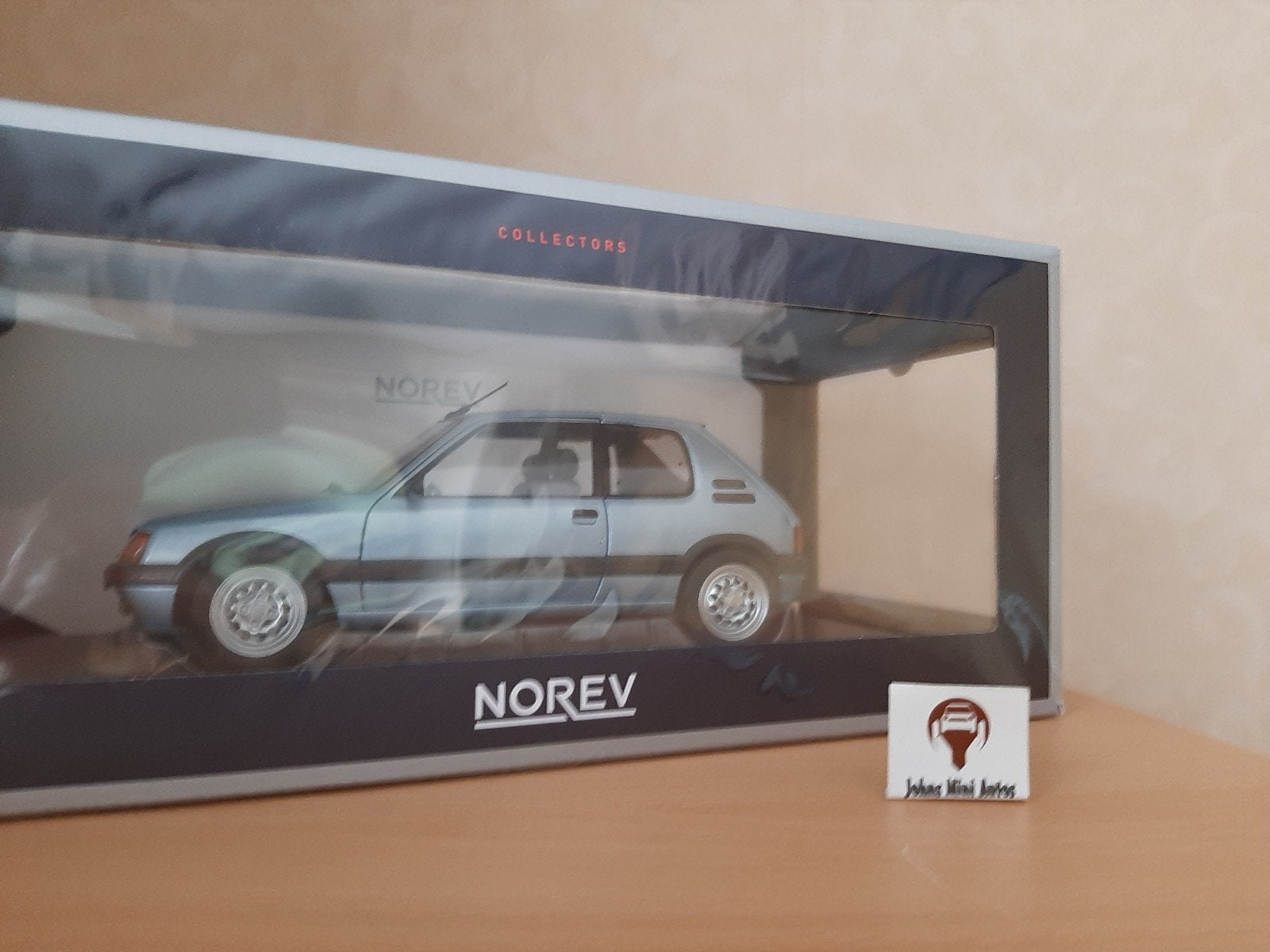 Peugeot 205 GTi 1.6 1988 in Topaze Blue van Norev 1:18, Auto, Norev, Ophalen of Verzenden, Norev