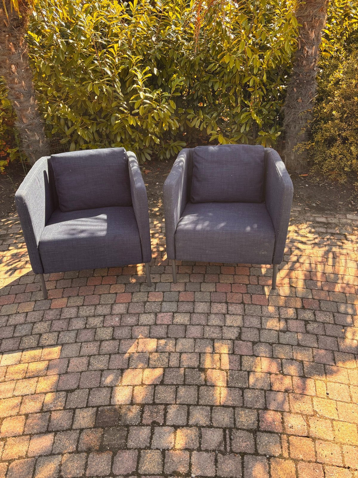 Twee leuke blauwe stoelen voor in de woonkamer, Huis en Inrichting, Stoelen, Ophalen, Gebruikt, Twee, Blauw
