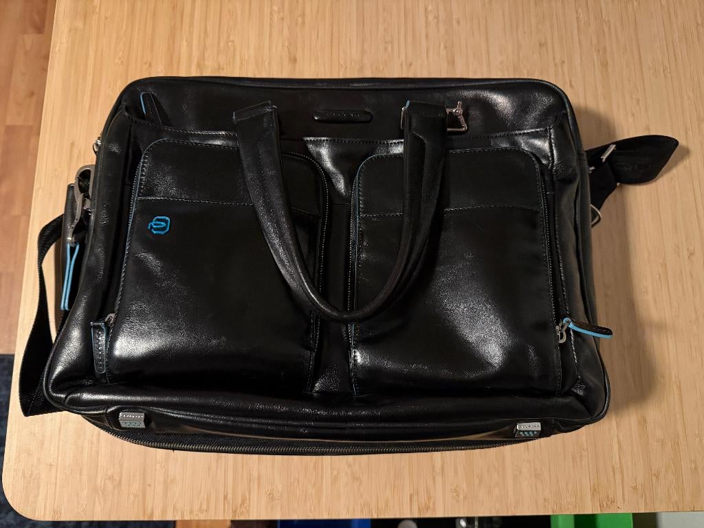 Piquadro Blue Square Expandable laptoptas - zwart, Computers en Software, Laptoptassen, Gebruikt, 15 inch, Ophalen of Verzenden