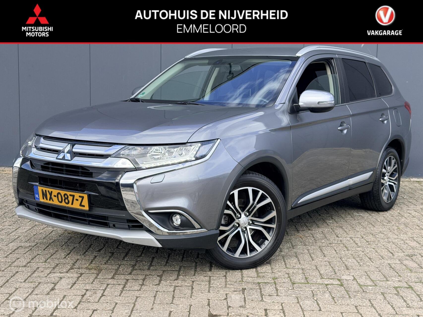 Mitsubishi Outlander 2.0 Executive Edition|7 persoons | trek, Auto's, Euro 6, 4 cilinders, 1435 kg, 7 stoelen