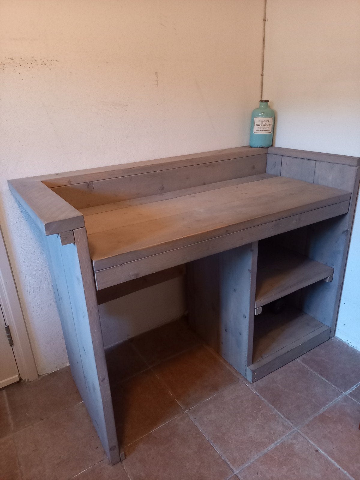 Stevig steigerhouten bureau met opbergruimte, Huis en Inrichting, Ophalen, Gebruikt, Hout, Overige merken
