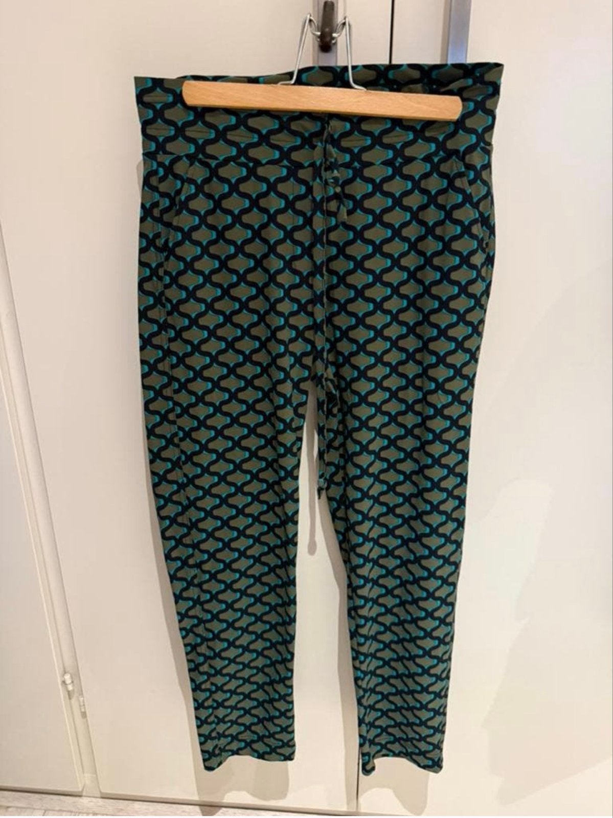 Studio Anneloes broek XS travelstof 7/8 model, Ophalen, Zo goed als nieuw, Driekwart, Maat 34 (XS) of kleiner