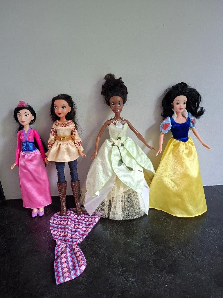 4 barbie Disney prinsessen, Ophalen of Verzenden, Zo goed als nieuw, Barbie