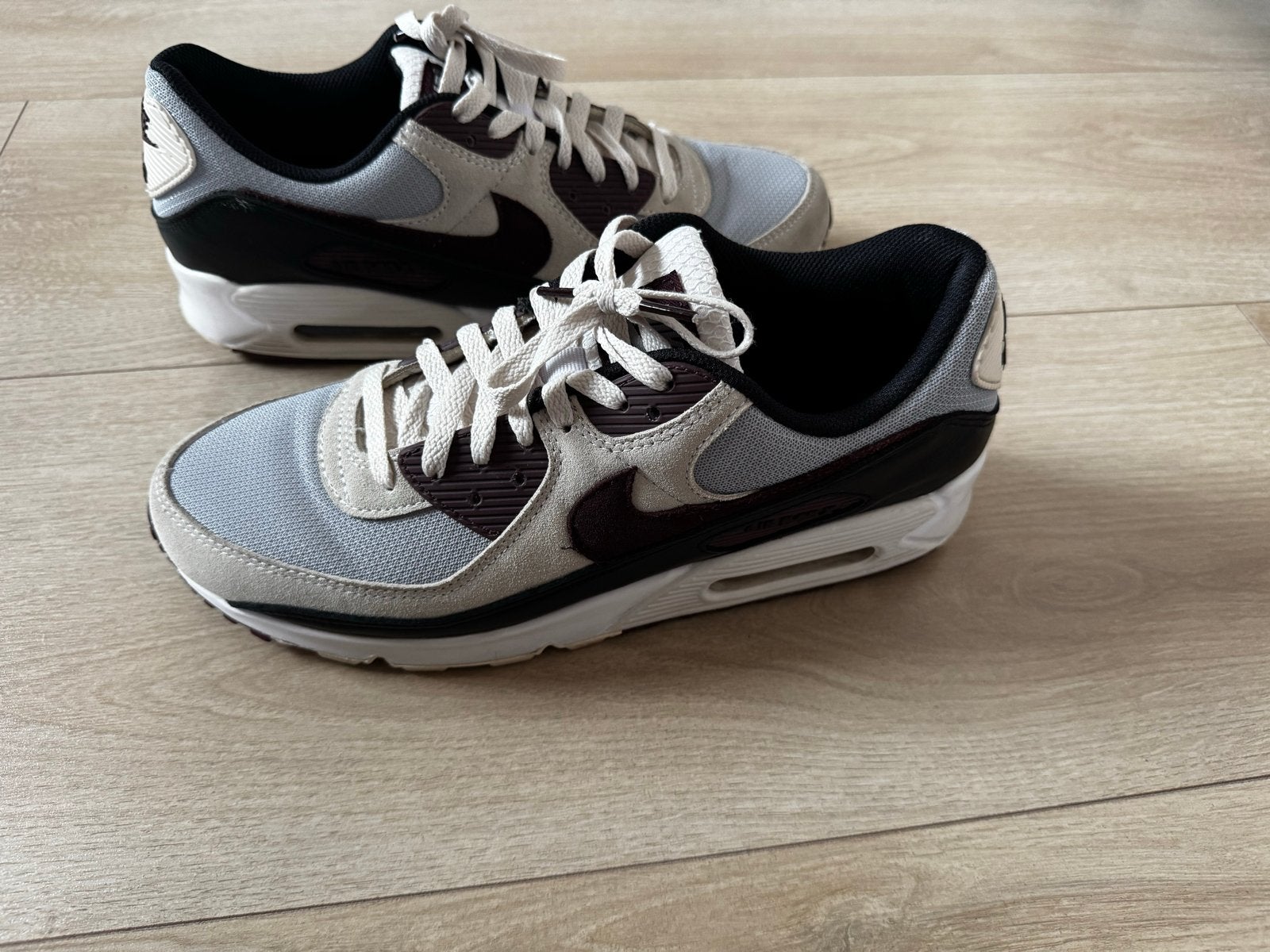 Nike Air Max 90 Sneakers - Maat 46, Kleding | Heren, Schoenen, Ophalen of Verzenden, Zo goed als nieuw, Overige kleuren, Sneakers of Gympen