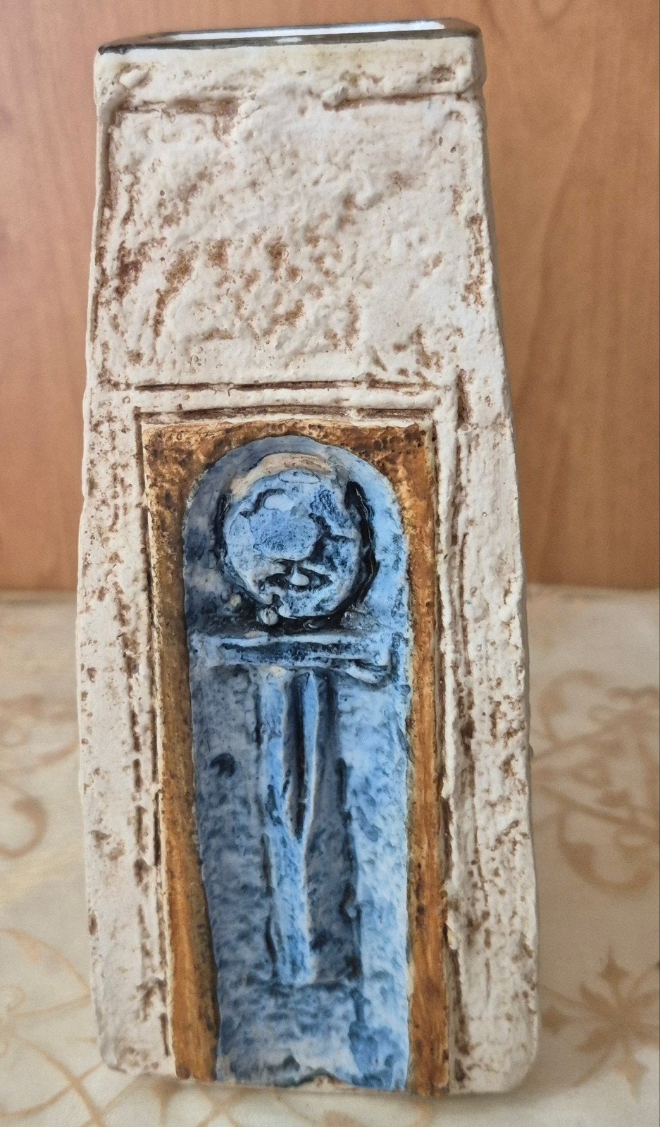 Troika Stickman coffin vaasje, 17 cm, Vaas, Ophalen of Verzenden, Beige