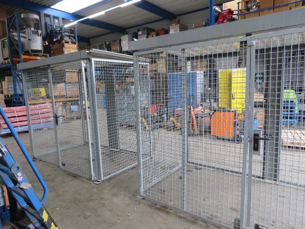 bauer gasflessenopslag gasflessencontainer 2 types, Ophalen, Gebruikt, Bauer.com, Zandhaarweg