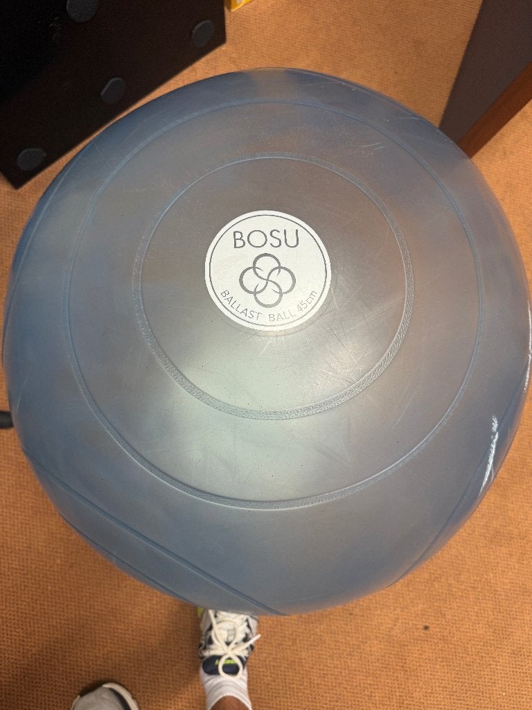 2 gebruikte BOSU Ballast balls te koop aangeboden, Ophalen, Gebruikt, Benen, Fitnessbal