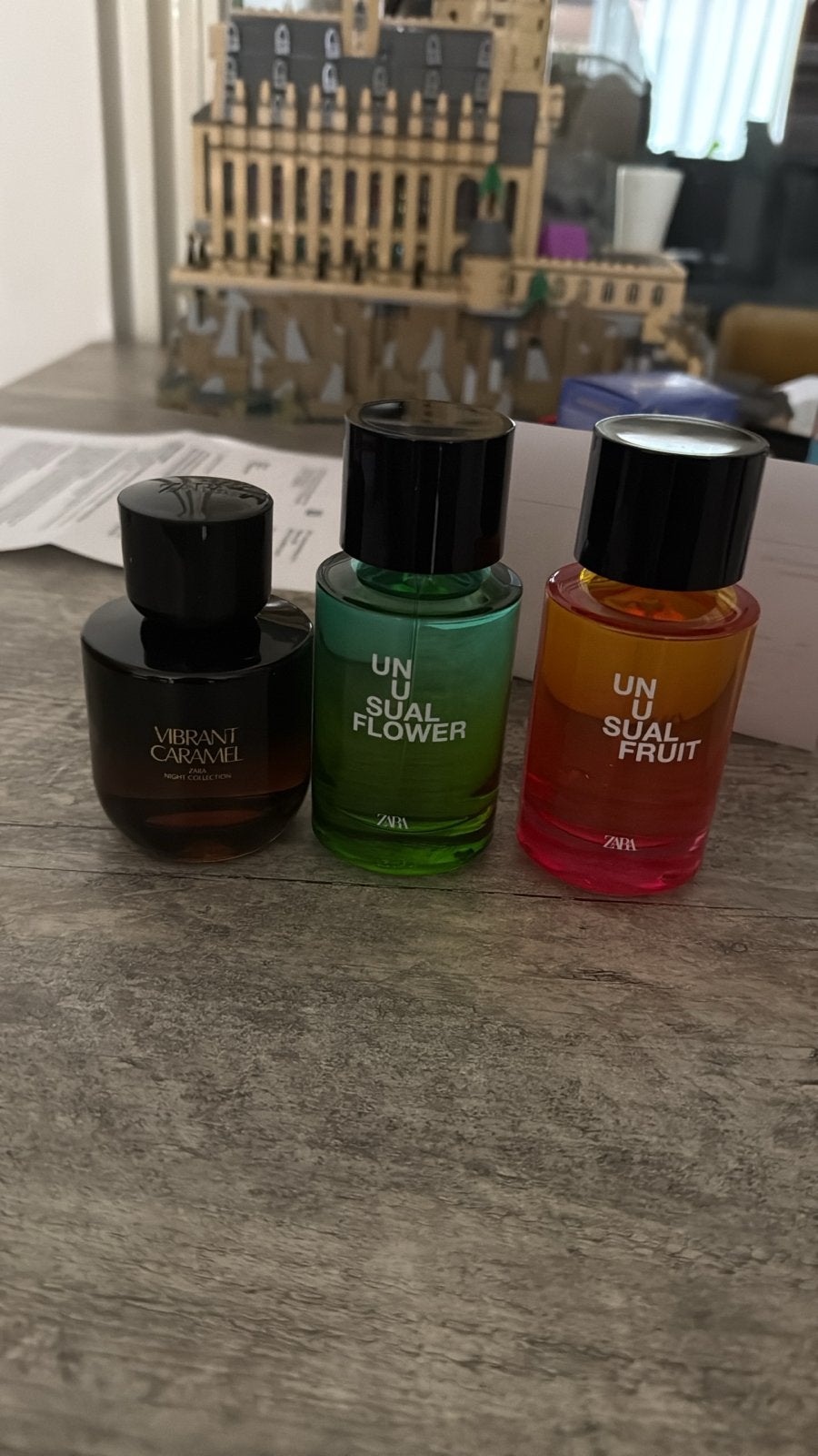 Zara Parfums: Vibrant Caramel, Unusual Flower, Unusual Fruit, Sieraden, Tassen en Uiterlijk, Uiterlijk | Parfum, Ophalen, Zo goed als nieuw