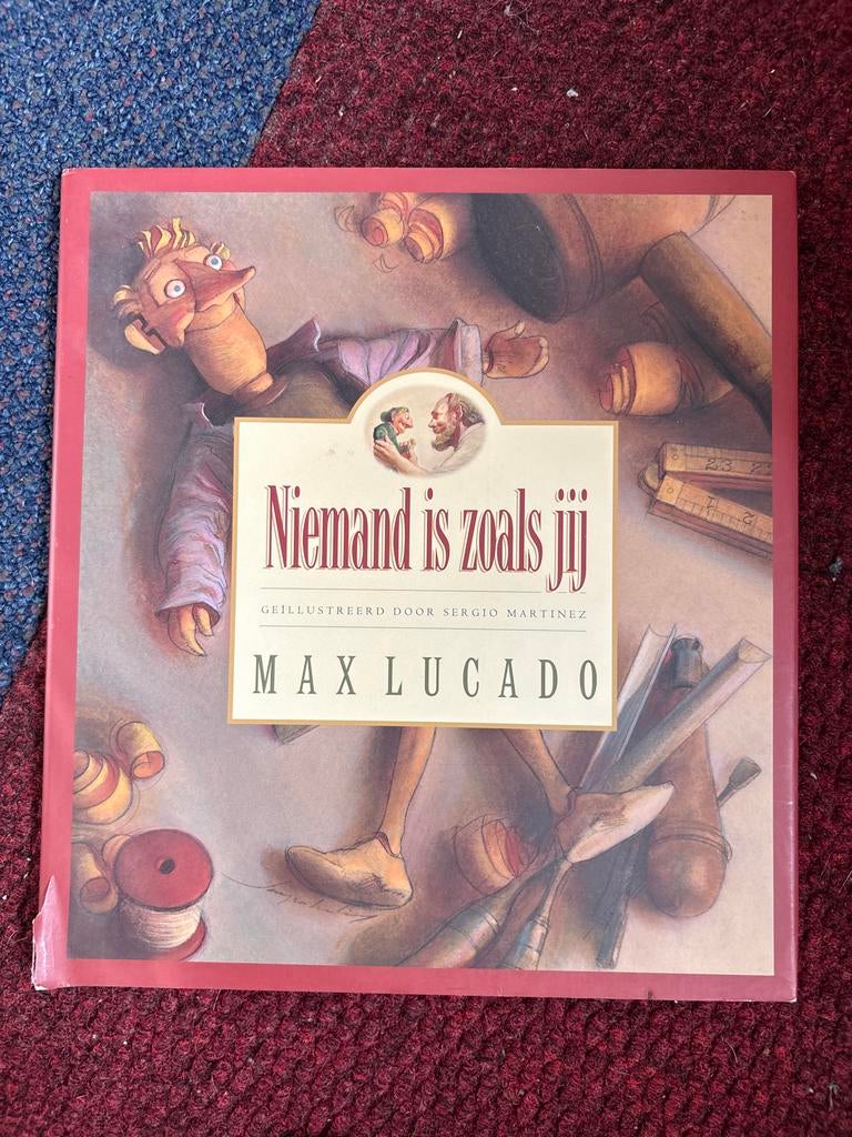 Niemand is zoals jij - Max Lucado (kinderboek), Ophalen of Verzenden, Gelezen, Fictie algemeen