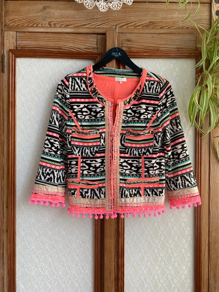 Ibiza vest/jasje met pompons - Ambika, Kleding | Dames, Overige kleuren, Ophalen of Verzenden, Zo goed als nieuw, Jasje