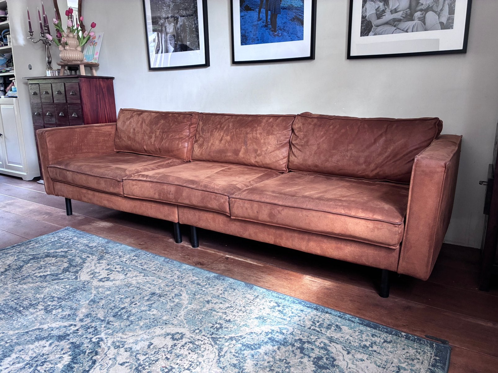 Prachtige (suede) lederen driezitter in congac kleur, Huis en Inrichting, Ophalen, 250 tot 300 cm, Gebruikt, Driepersoons