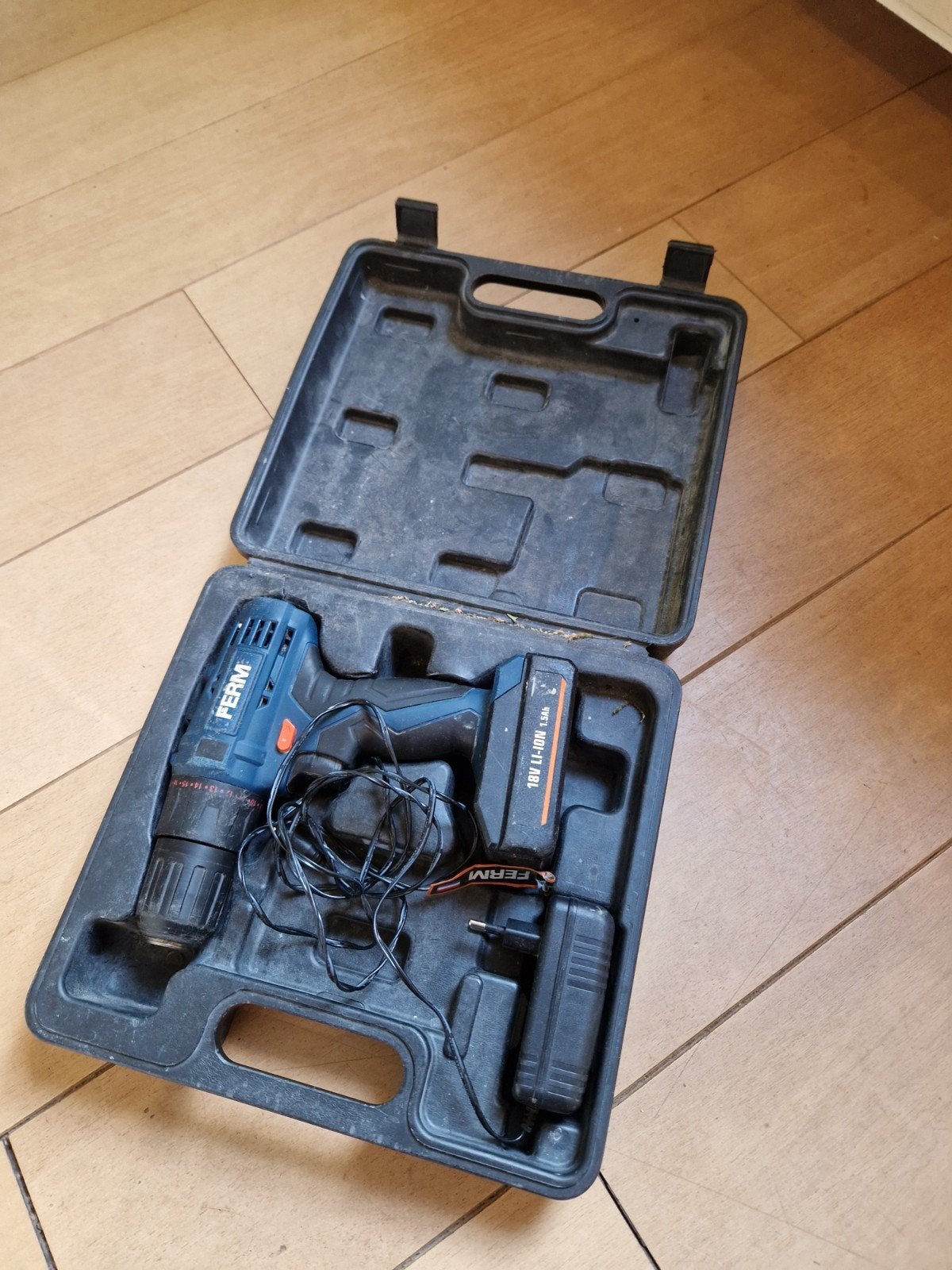 Ferm CDM1131 Accuboormachine 18V Li-Ion met koffer, Gebruikt, Variabele snelheid, Ophalen of Verzenden, Boor- en Schroefmachine