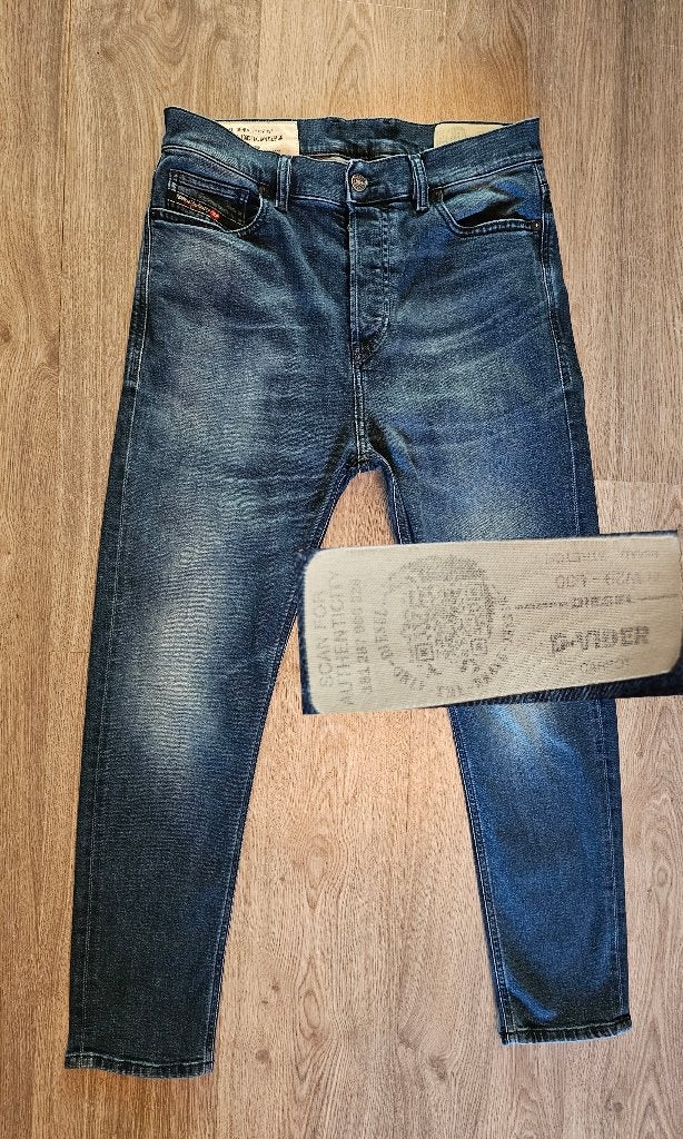 Diesel D-VIDER W29 L30 = 29x30 * CARROT FIT * #D3401, Blauw, Diesel, Ophalen of Verzenden, Zo goed als nieuw