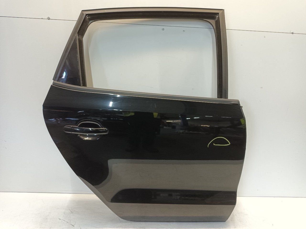 Portier rechts achter Volkswagen Polo, Auto-onderdelen, Onderdelen@venauto.nl, Van der Ven Autorecycling B.V., Gebruikt, Ettenseweg 76, 4706 PB Roosendaal, The Netherlands