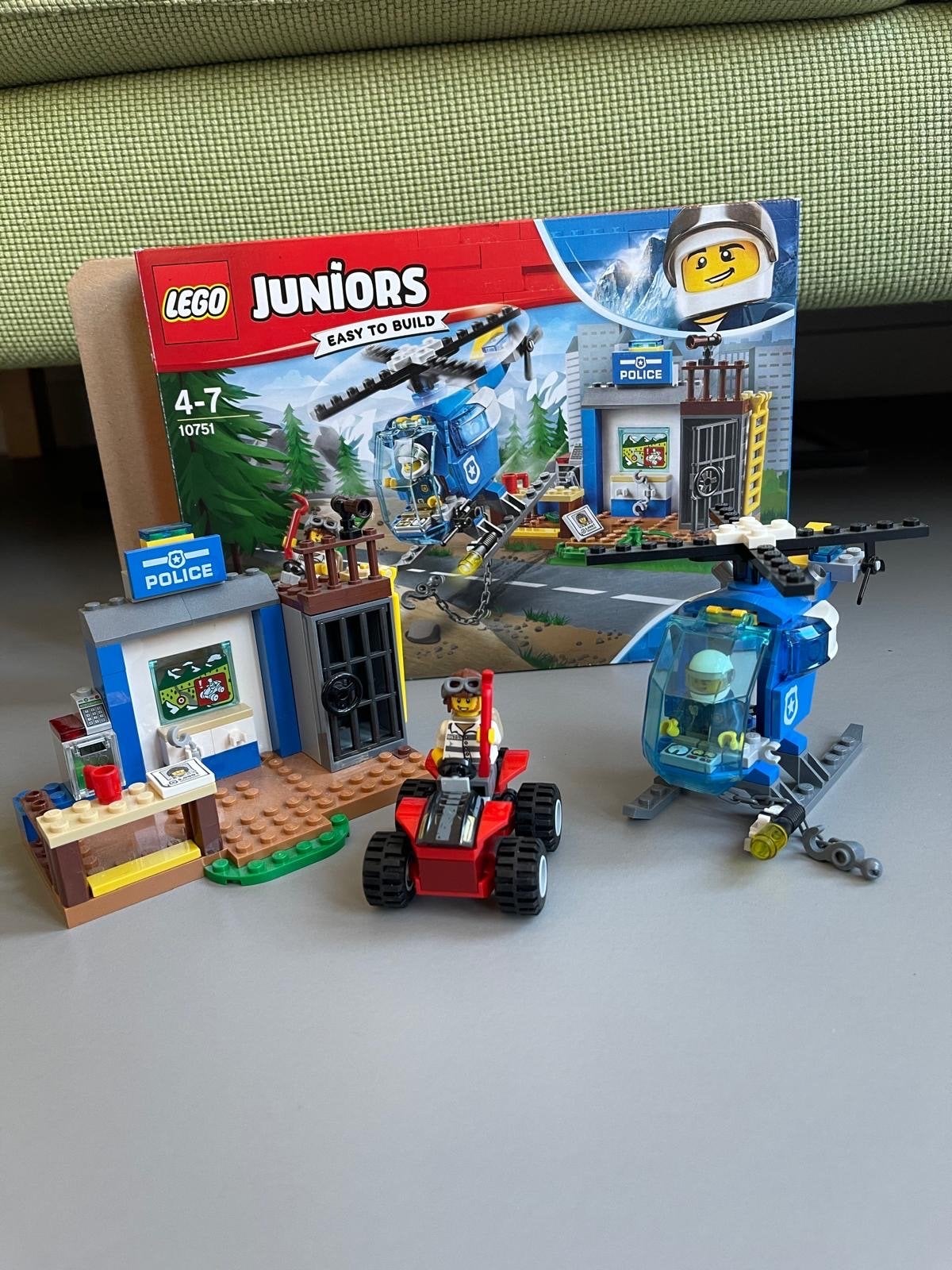 Lego Juniors Politiebureau en Helikopter (10751), Lego, Ophalen of Verzenden, Compleet, Complete set