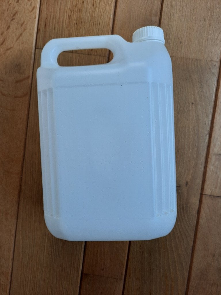 Jerrycan voor bezine olie of diesel - 5 liter -  7 stuks -, Ophalen, Zo goed als nieuw