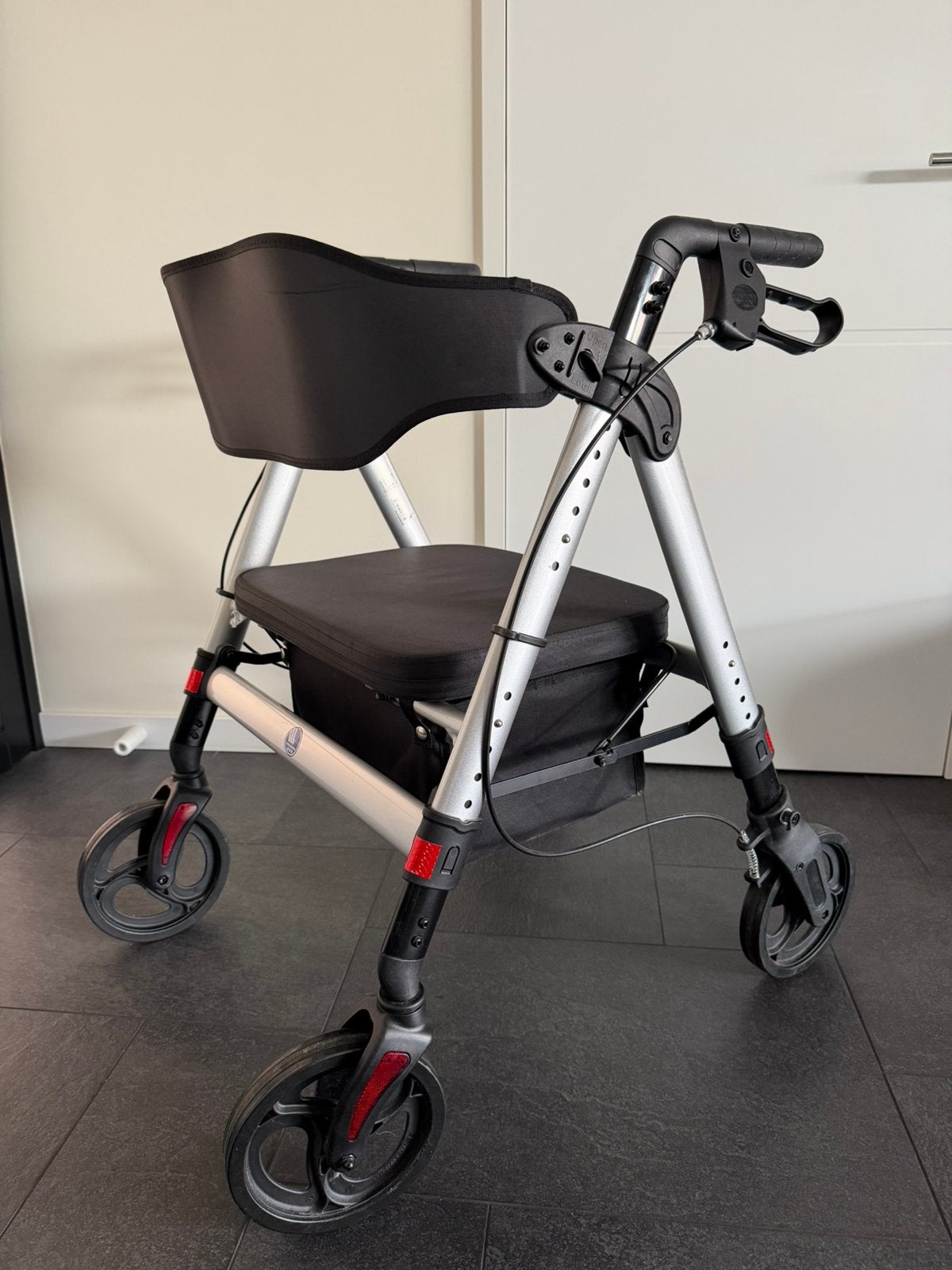Rollator Vermeiren Goliat XXL (tot 200 kg), Diversen, Rollators, Ophalen, Opvouwbaar, Zo goed als nieuw