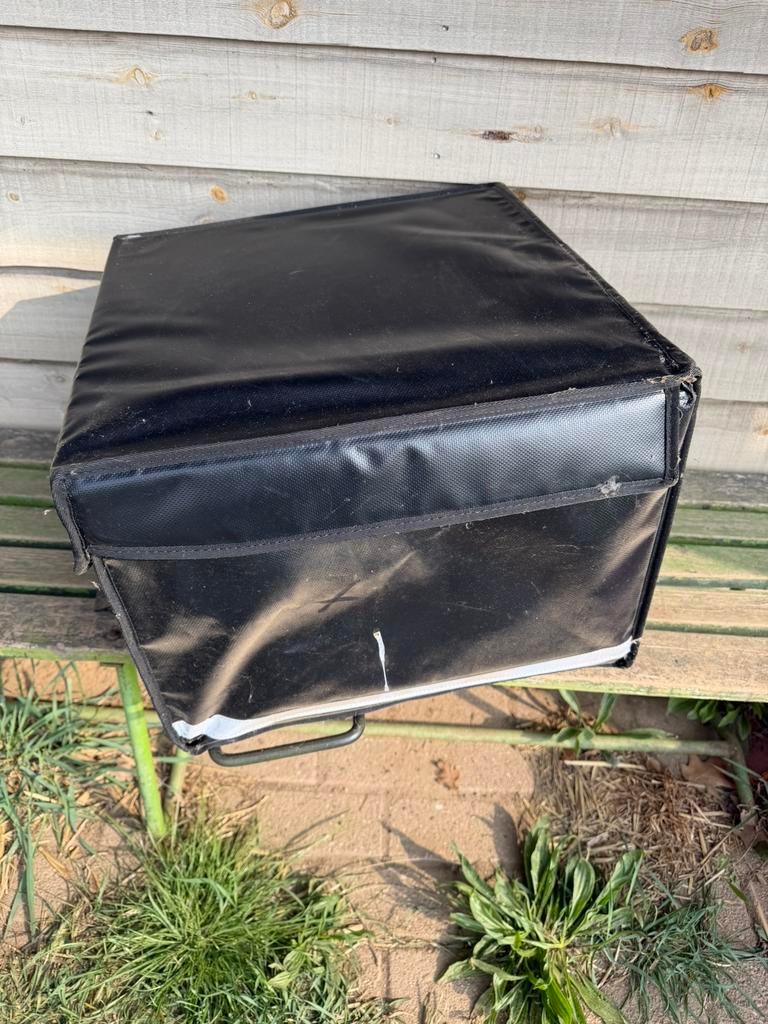 Geïsoleerde maaltijd bezorgtas, toploader 50 liter zwart, Ophalen, Zo goed als nieuw