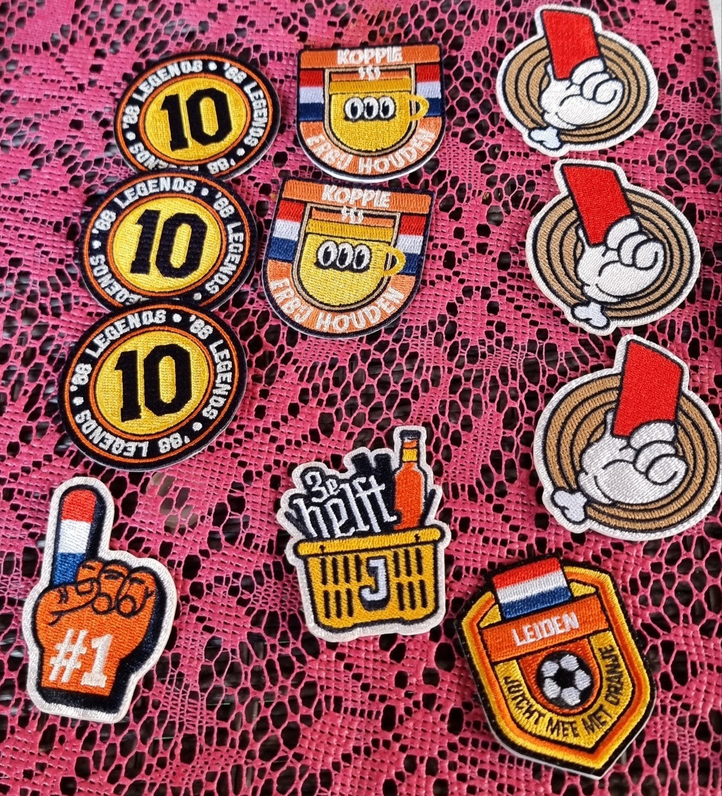 Te. Koop Jumbo juichen embleem. €2,50 perstuk., Verzamelen, Supermarktacties, Jumbo, Ophalen of Verzenden