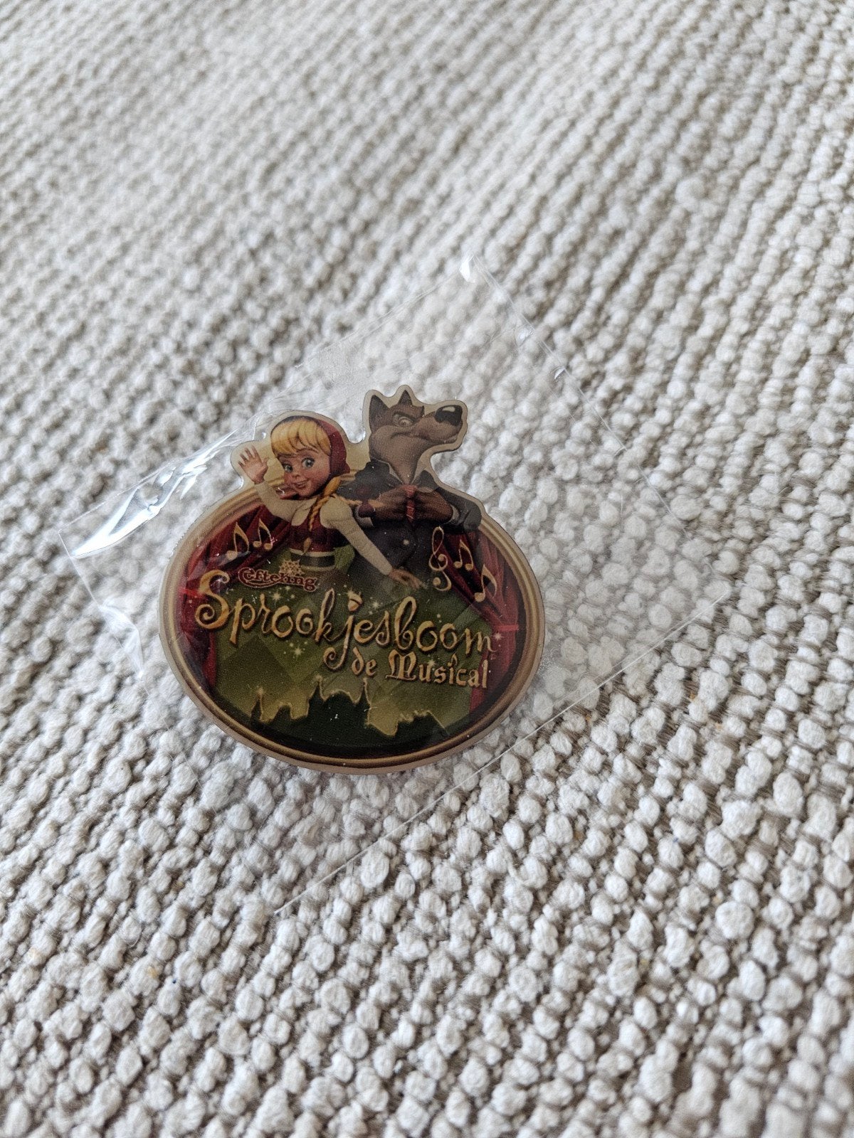Efteling Sprookjesboom de Musical Pin, Ophalen of Verzenden, Zo goed als nieuw, Button of Speldje