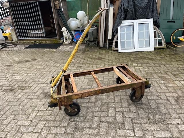 Oerdegelijke trekkar  transportwagen, Doe-het-zelf en Verbouw, 100 liter of meer, Ophalen, Gebruikt, Transportkar