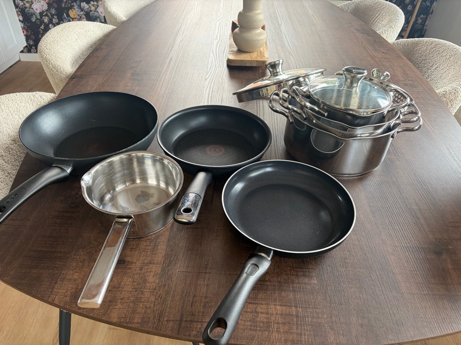 Pannenset met kookpannen, koekenpannen, wokpan en spatels, Ophalen, Antiaanbaklaag, Pannenset, Rvs