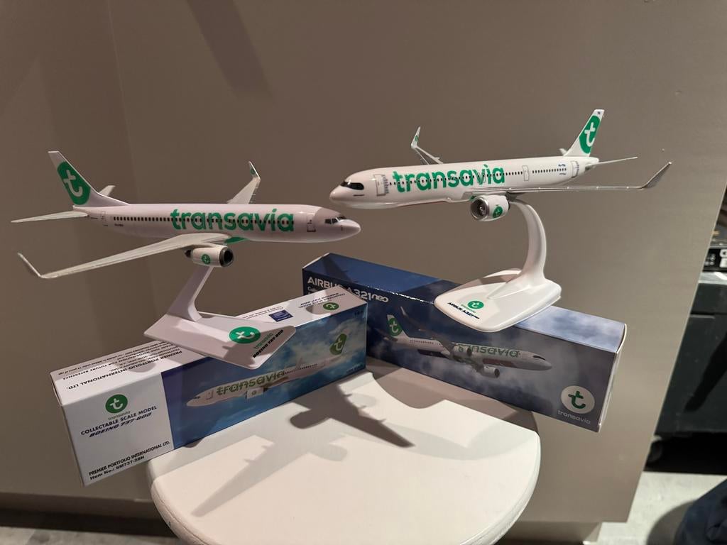 2x Transavia Vliegtuigmodellen: A321NEO & B737-800 (1:200), 1:144 tot 1:200, Nieuw, Vliegtuig, Ophalen