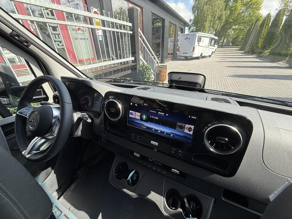 Foto 13 van - Adria Coral Supreme 670 SL - Mercedes camper -