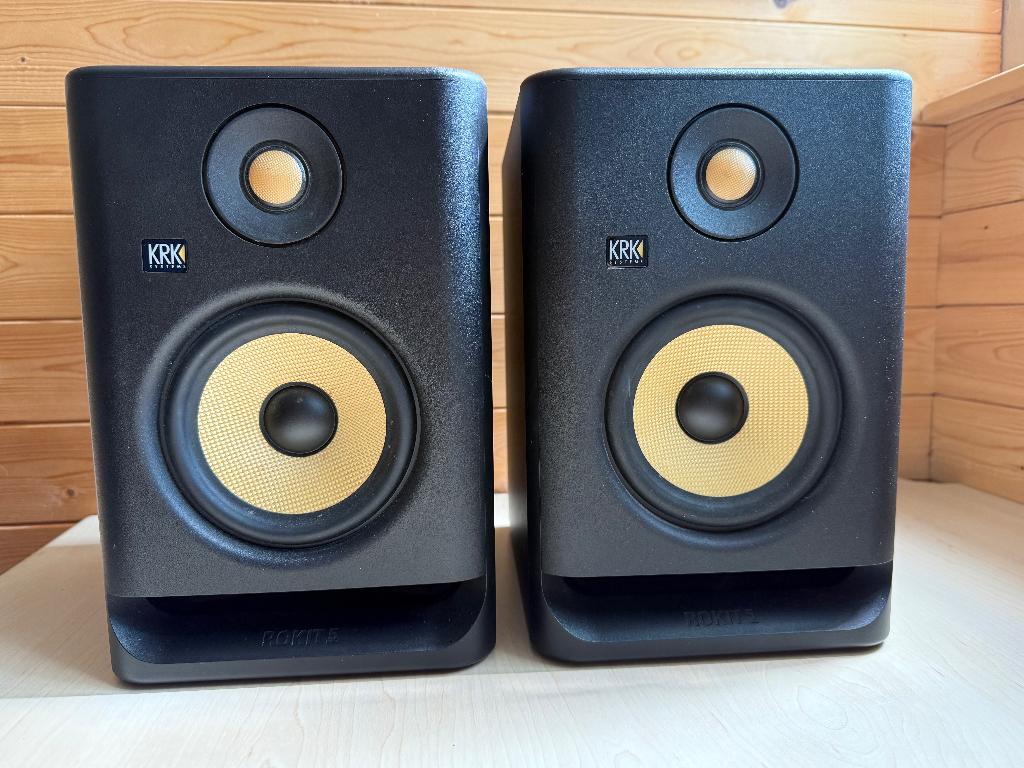 KRK Rokit 5 G4 set als nieuw, Zo goed als nieuw, 60 tot 120 watt, Front, Rear of Stereo speakers, Ophalen