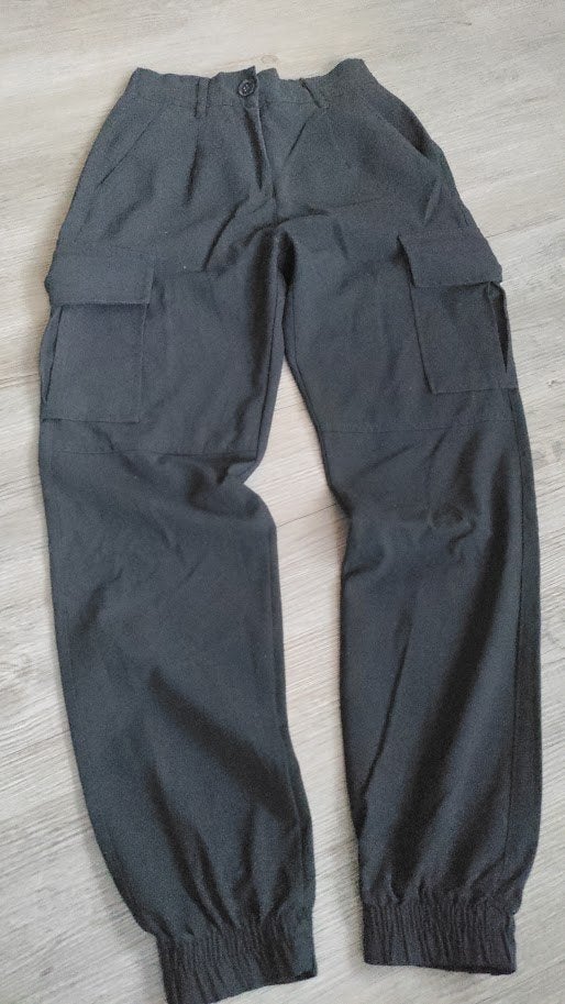 bershka jogger maat 32, Kleding | Dames, Zwart, Zo goed als nieuw, Maat 34 (XS) of kleiner, Lang