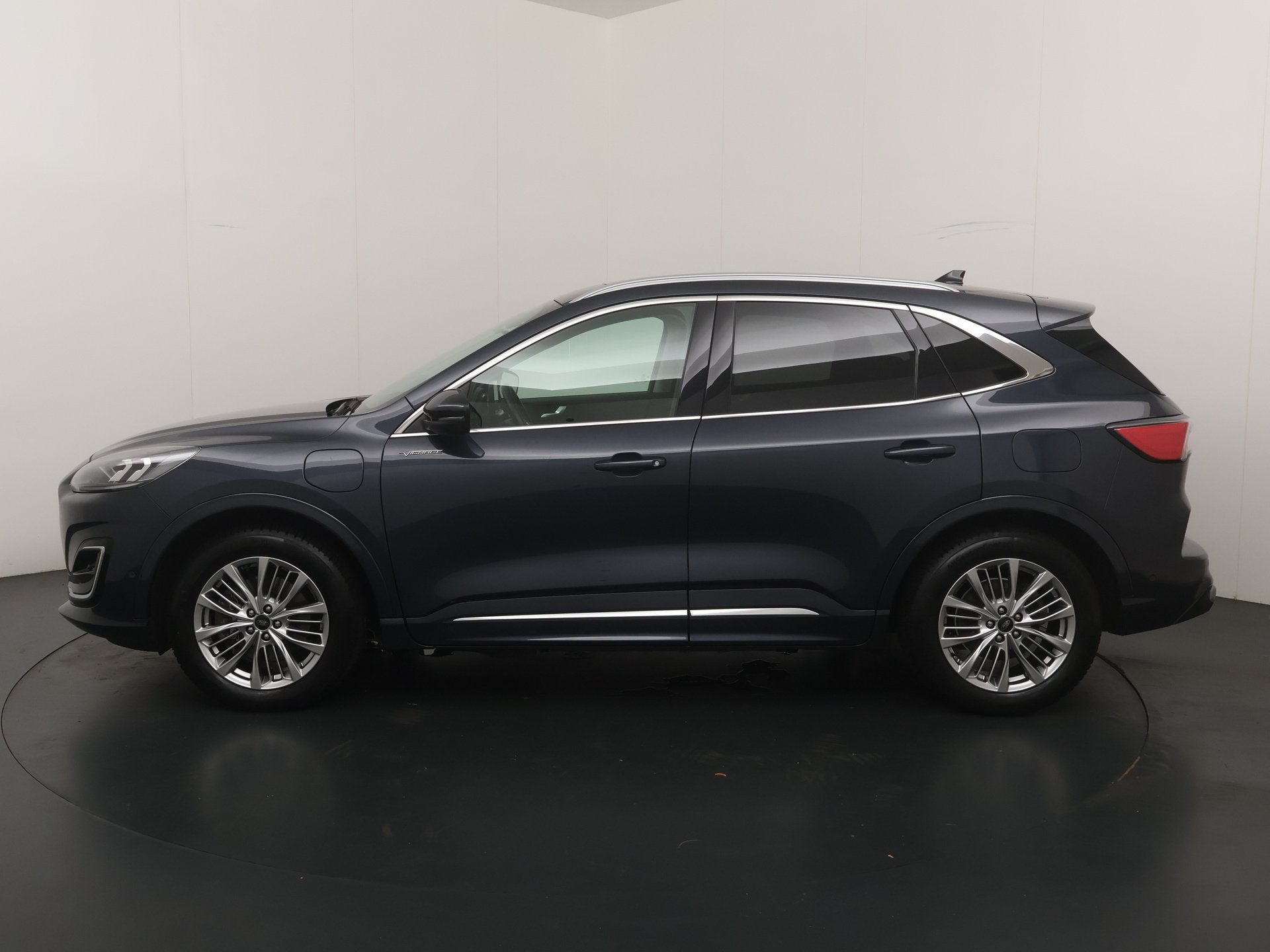 Ford Kuga 2.5 225PK PHEV Vignale | Elekt. Trekhaak | Pano |, 4 cilinders, Blauw, Leder, Hybride Elektrisch/Benzine