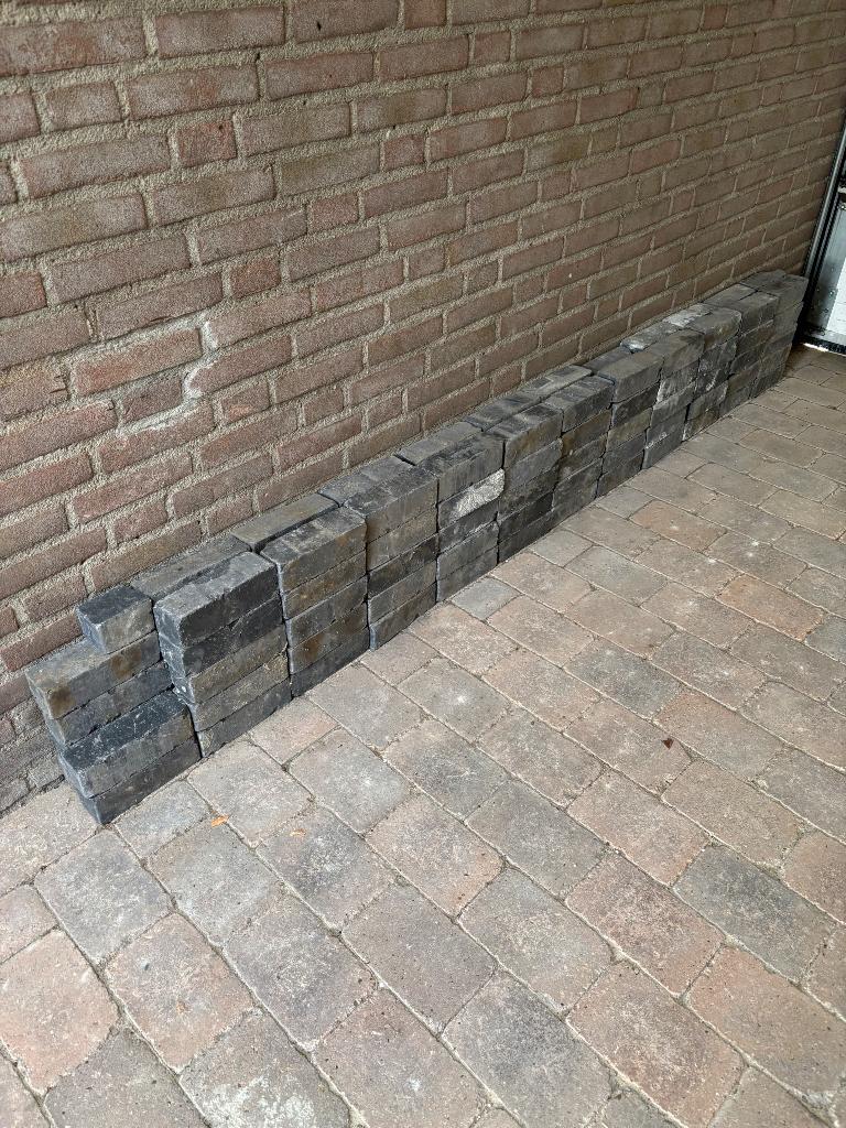 Stenen - dikformaat antraciet - 116 stuks gratis ophalen, Ophalen, Zo goed als nieuw, Overige materialen, Klinkers