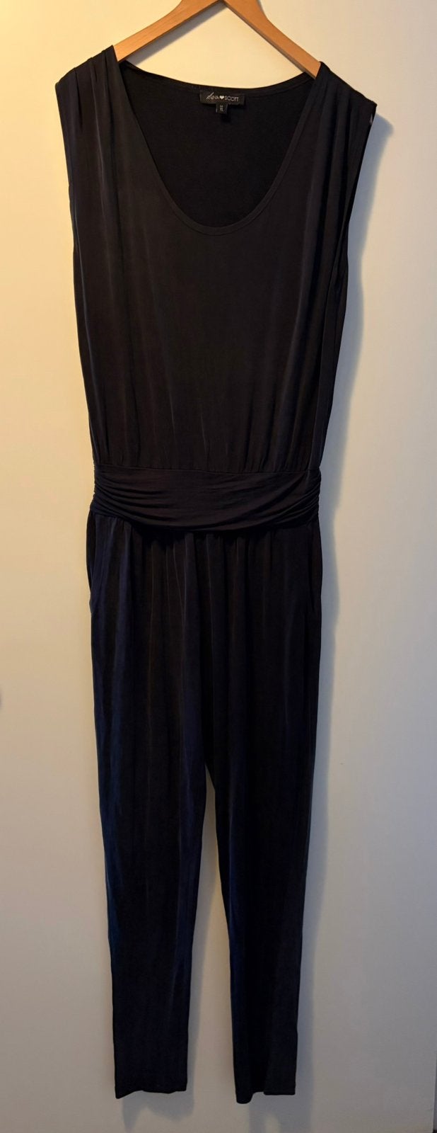 Anna Scott, Zwarte jumpsuit, zijdelook, maat XL, nieuw, Ophalen of Verzenden, Nieuw, Maat 46/48 (XL) of groter, Zwart