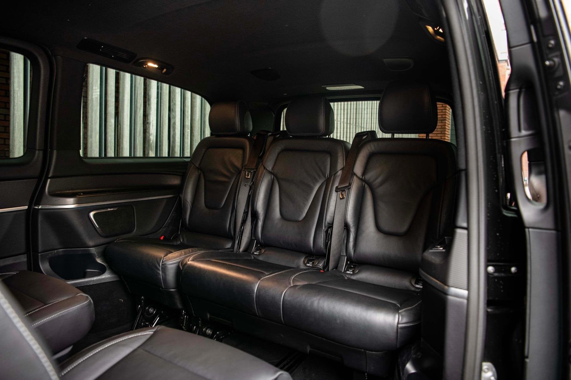 Mercedes-Benz V-Klasse V300d LANG 7-Pers. AMG |Stoelkoeling/, Auto's, Gebruikt, Leder, Bedrijf, Diesel