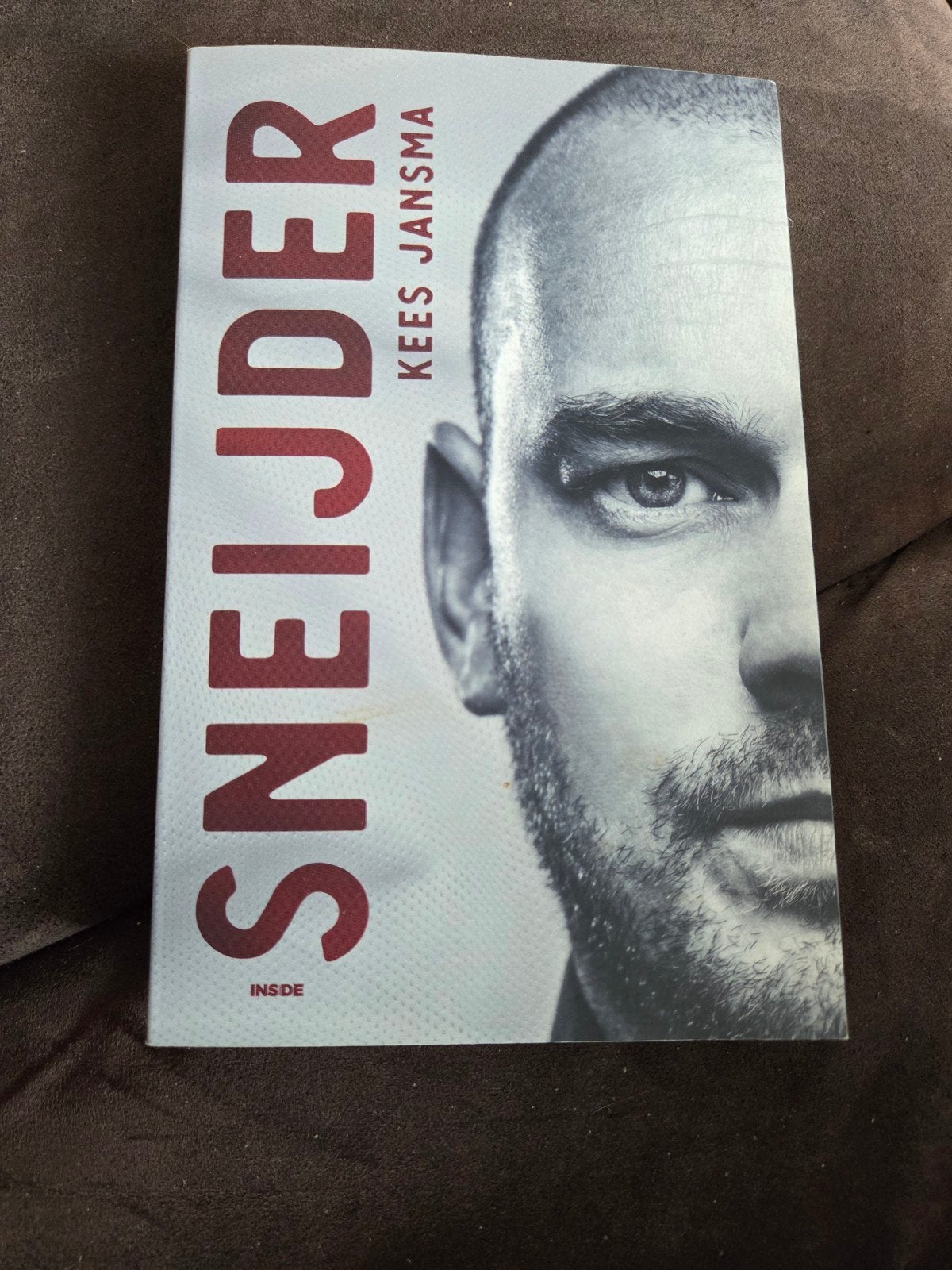 Sneijder - Inside: Het complete verhaal van Wesley Sneijder, Ophalen of Verzenden, Zo goed als nieuw, Kees Jansma, Sport