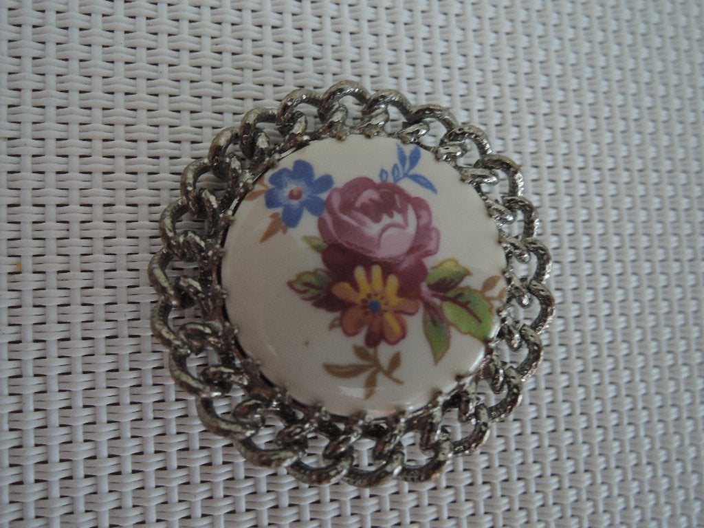 Brocante shawlclip, Ophalen of Verzenden, Zo goed als nieuw, Minder dan 4 cm, Overige materialen