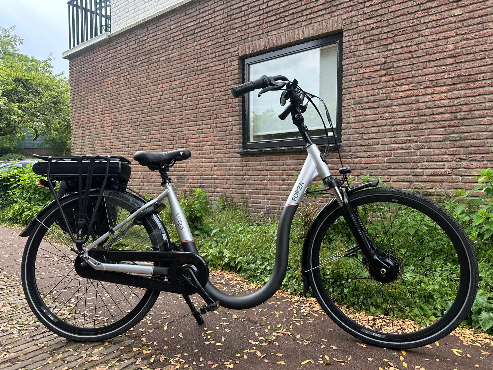 Forza Essenze elektrische fiets model 2025 (lage instap), Ophalen, Zo goed als nieuw, Overige merken