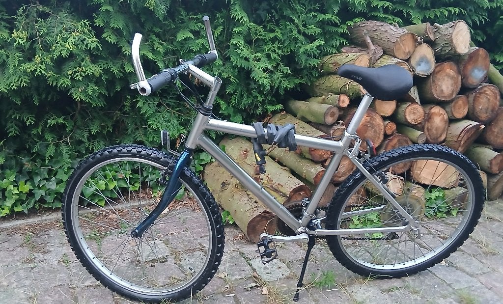 Mountainbike 26 inch Shimano versnellingen en velgen, Gebruikt, Velgrem, 45 tot 49 cm, Geen vering