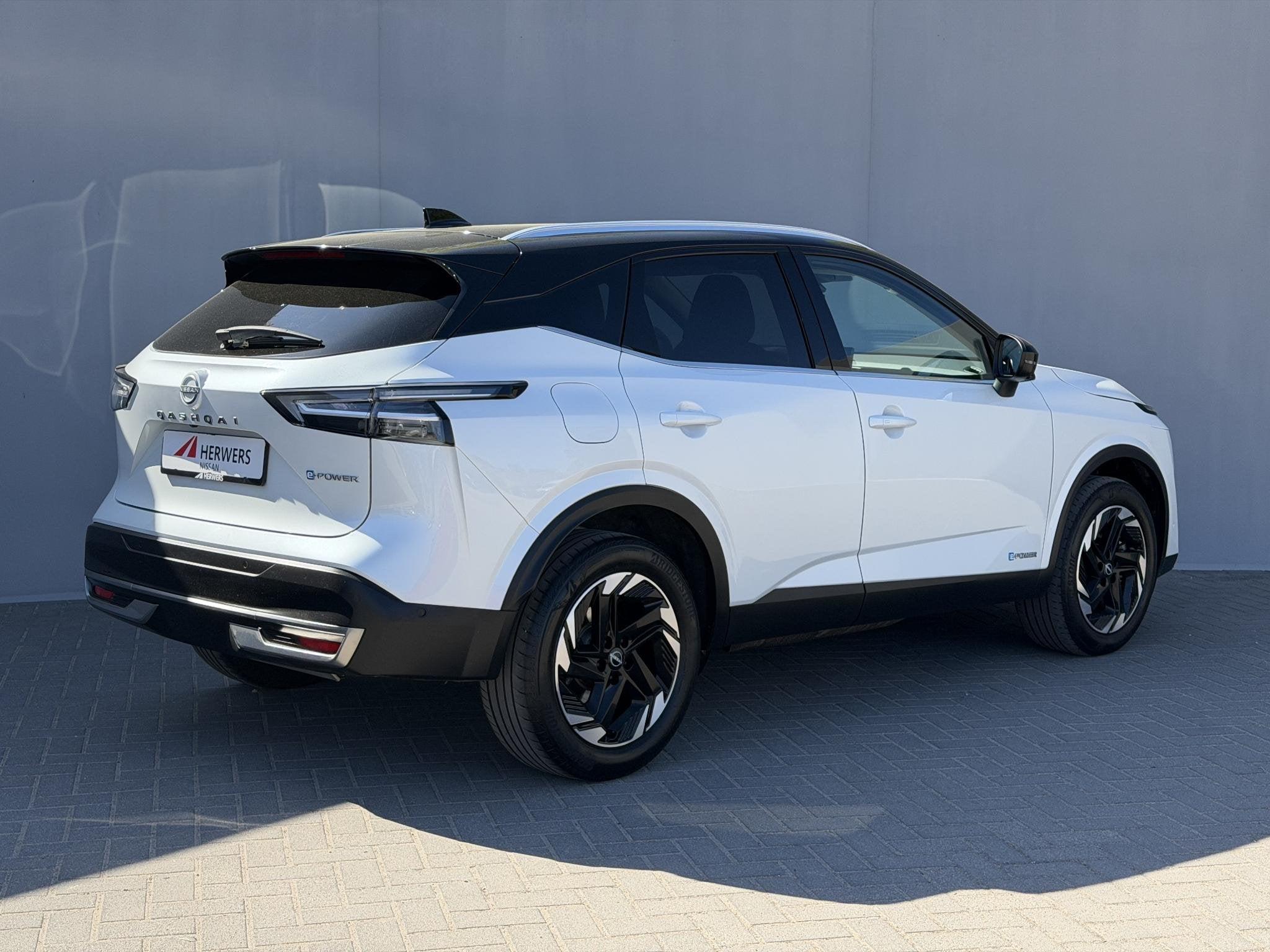 Nissan Qashqai 1.5 e-Power N-Connecta / Facelift Model / Nav, Gebruikt, 190 pk, 2 kWh, Wit