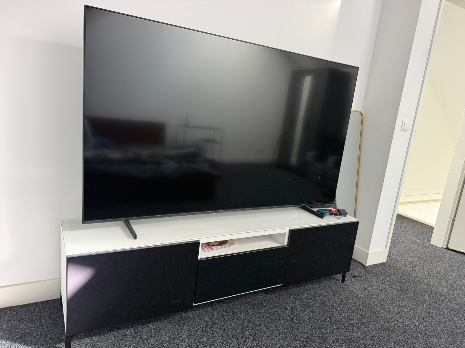 75-inch Samsung tv