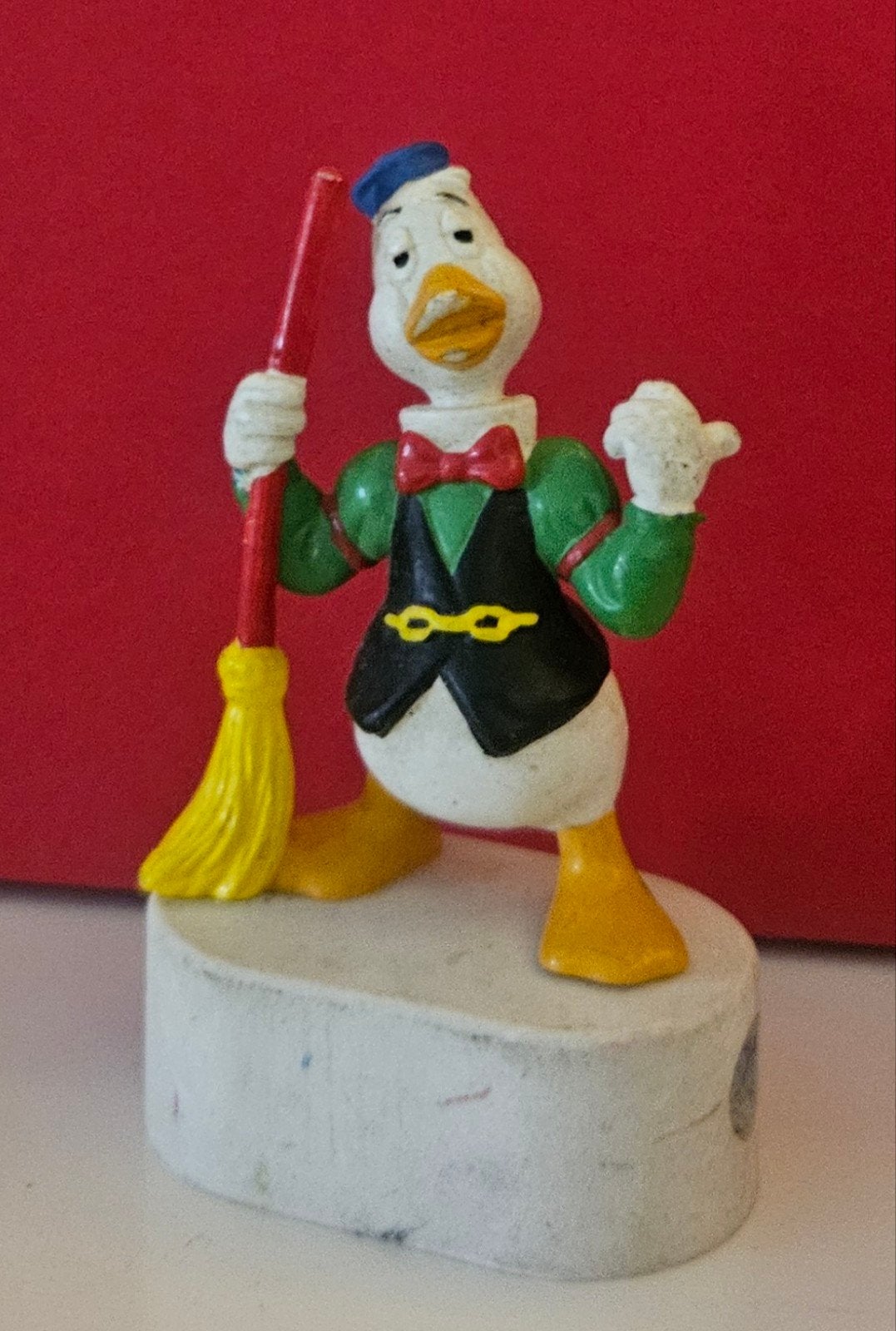Bullyland Gijs Gans Disney figuur met bezem, Ophalen of Verzenden, Gebruikt