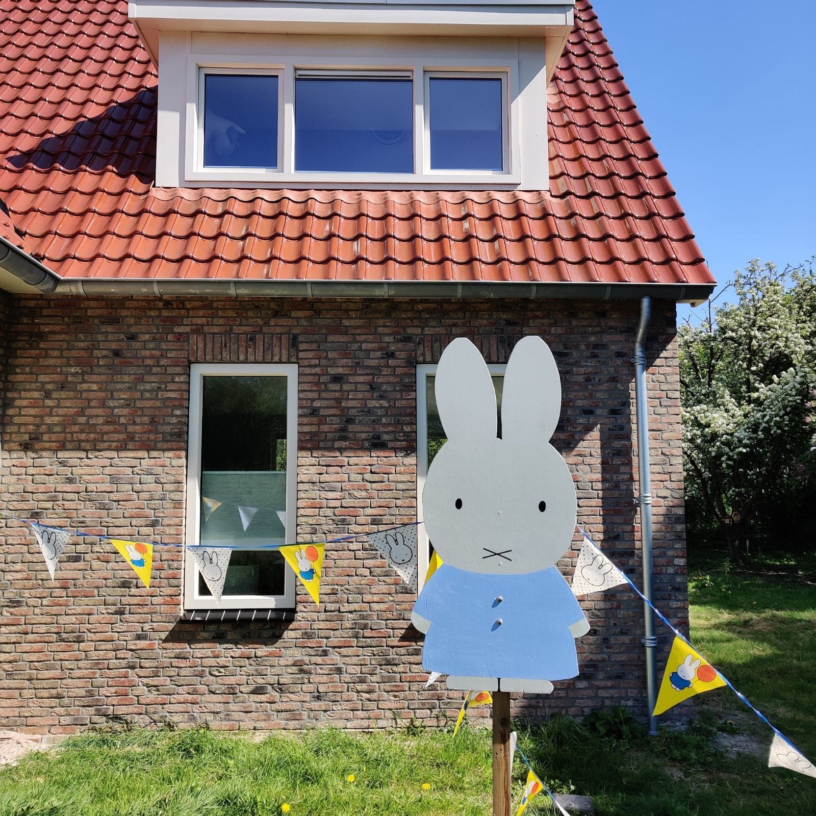 Grote Nijntjefiguur - 122cm hoog, Ophalen, Gebruikt