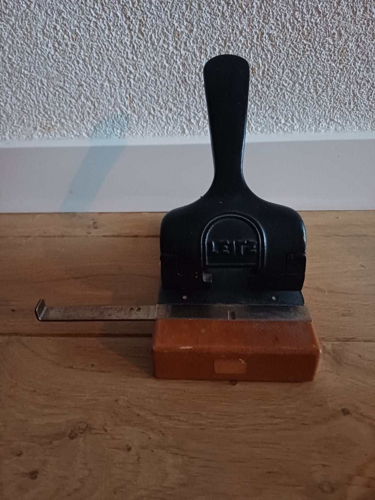 Perforator Leitz, Ophalen of Verzenden